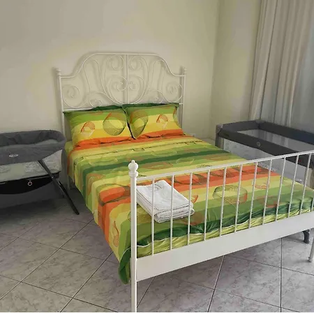 Na'vie Sunrise By The Sea Apartment Peraía